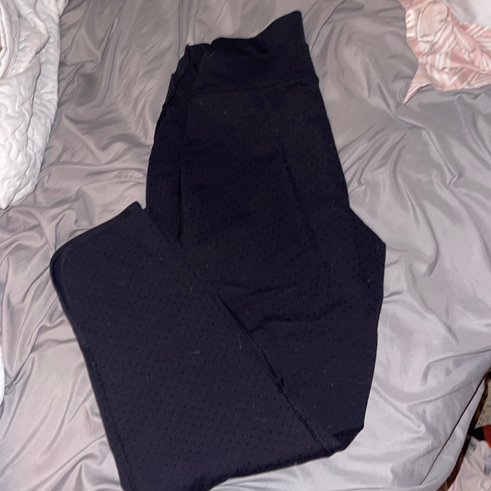 Lulu pants, almost like leggings but fits looser than leggings.